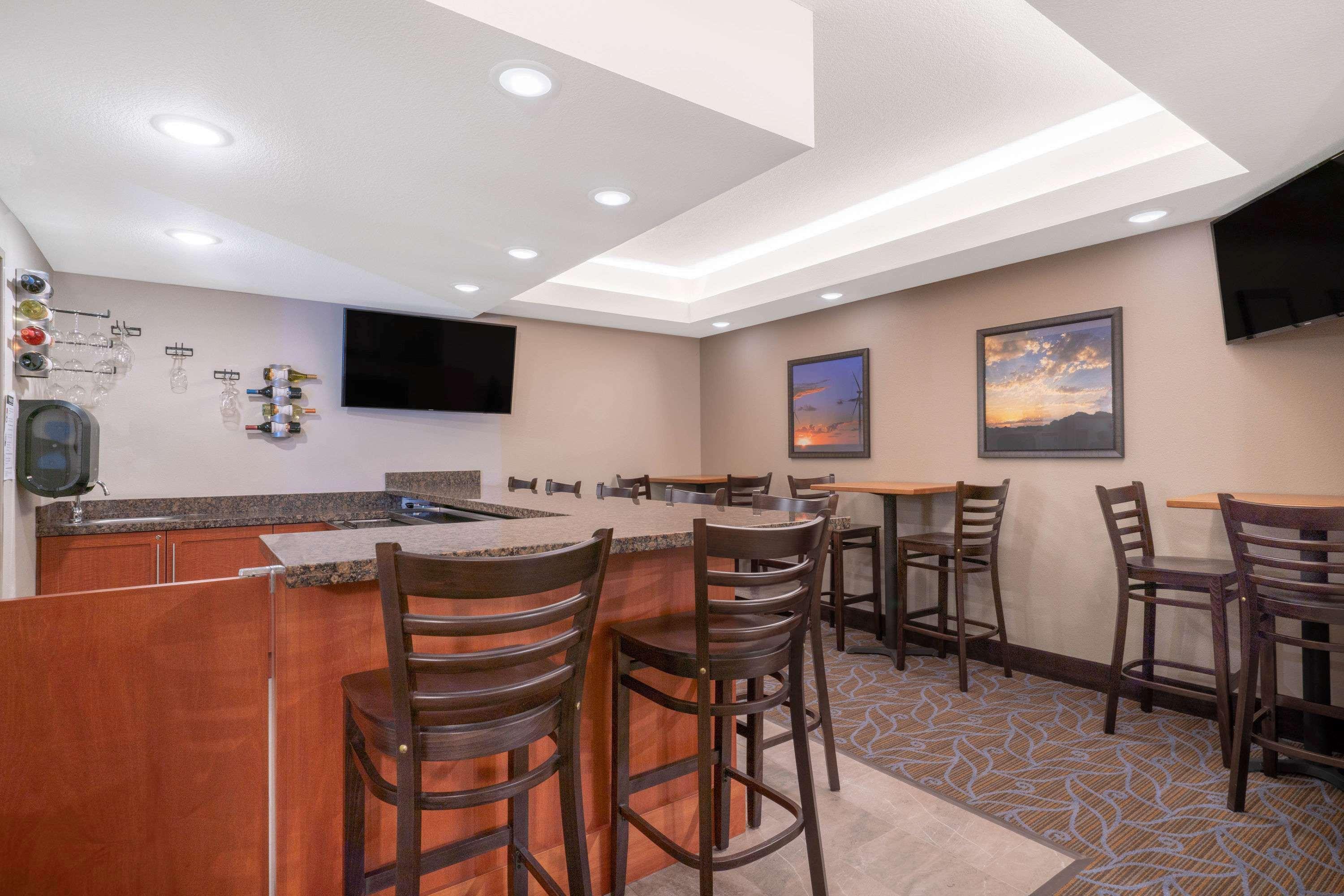 Americinn By Wyndham Windom מראה חיצוני תמונה